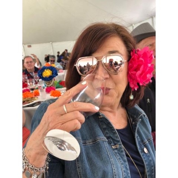 Meet your Posher, Irene - Picture 1 of 1